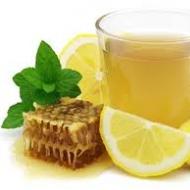 Hibiscus tea with ginger beneficial properties